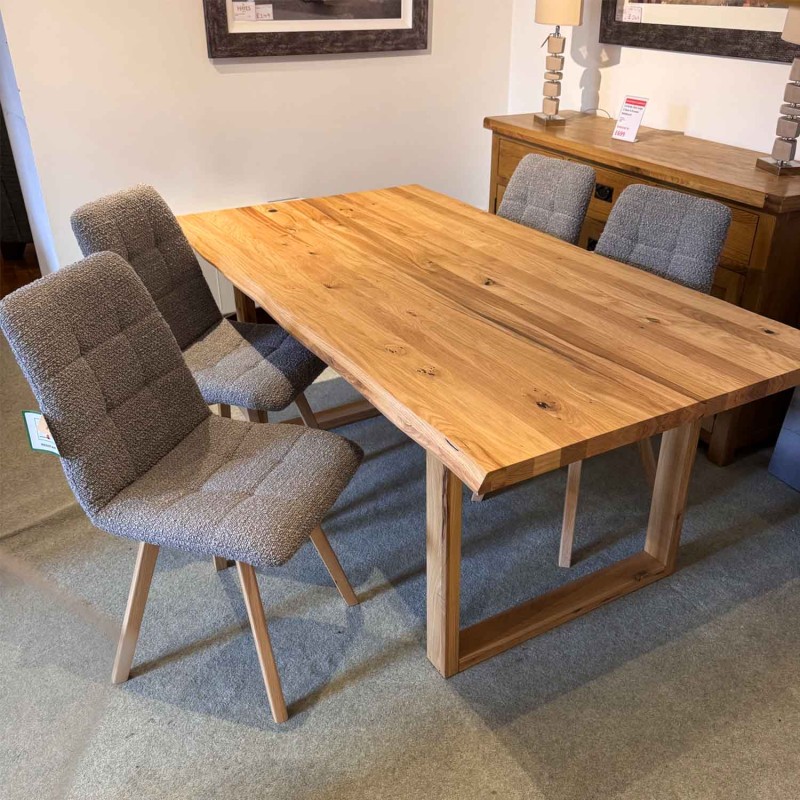Showroom Clearance: Florence Oak 180x95cm Dining Table Showroom Clearance: Florence Oak 180x95cm Dining Table