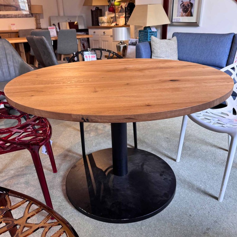 Showroom Clearance: Zap 120cm Solid Oak Dining Table Showroom Clearance: Zap 120cm Solid Oak Dining Table