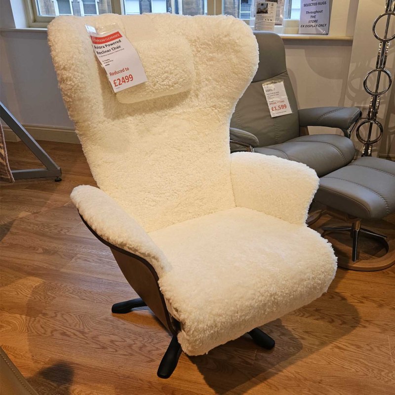 Showroom Clearance: Aviora Powered Recliner Chair Showroom Clearance: Aviora Powered Recliner Chair