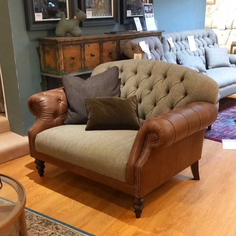 Showroom Clearance: Tetrad Arbroath Snuggler Showroom Clearance: Tetrad Arbroath Snuggler