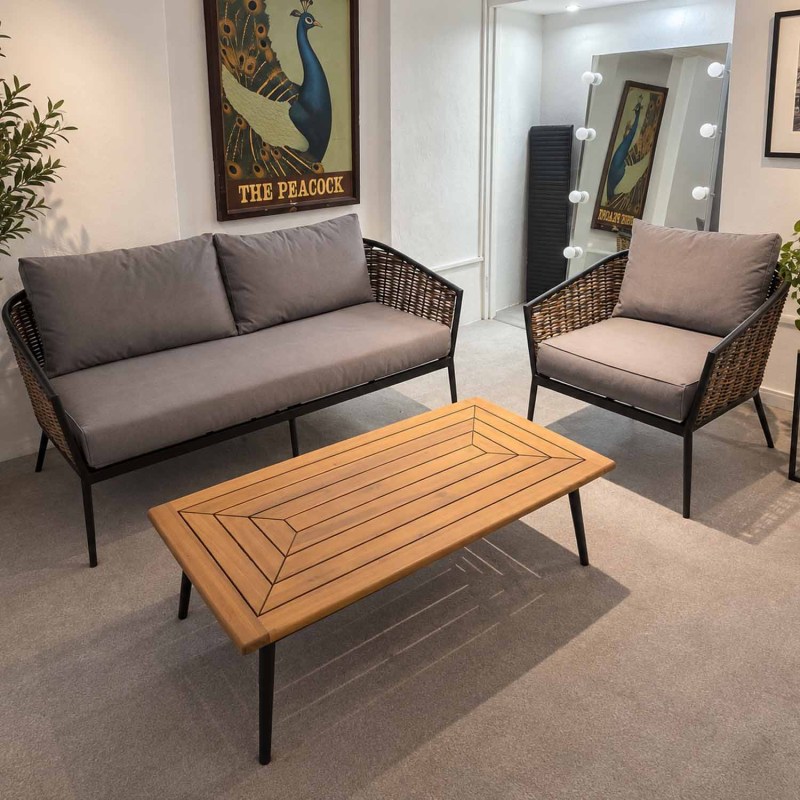 Showroom Clearance: Merriments Lounge Set Showroom Clearance: Merriments Lounge Set