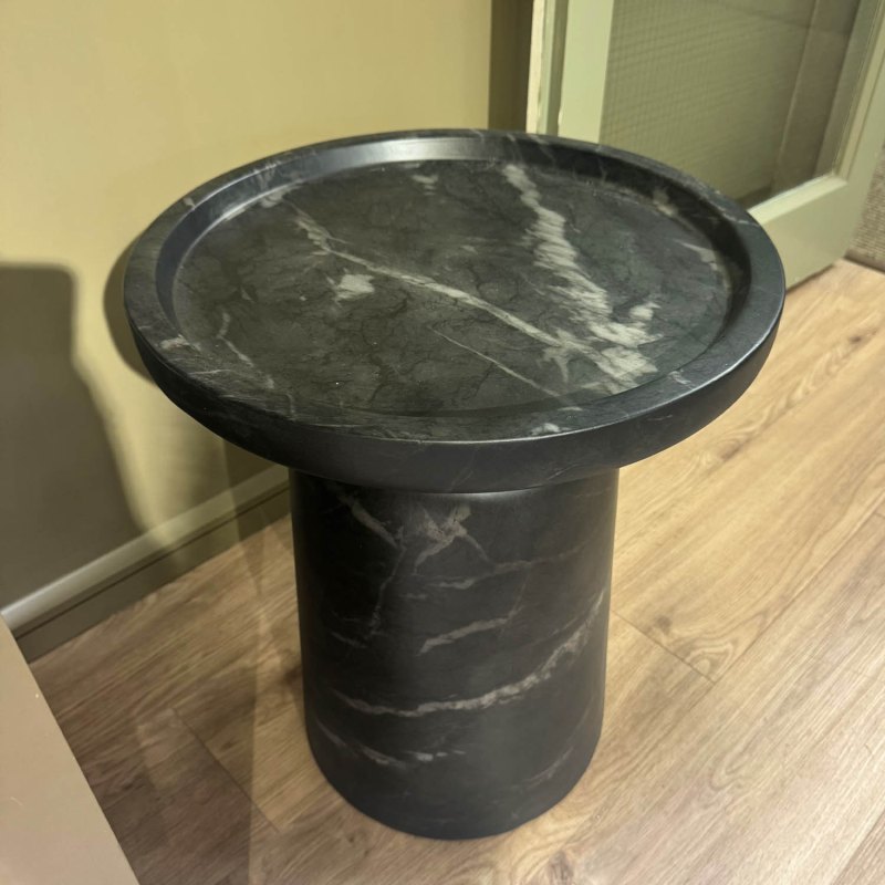 Showroom Clearance: Tigran Lamp Table Showroom Clearance: Tigran Lamp Table