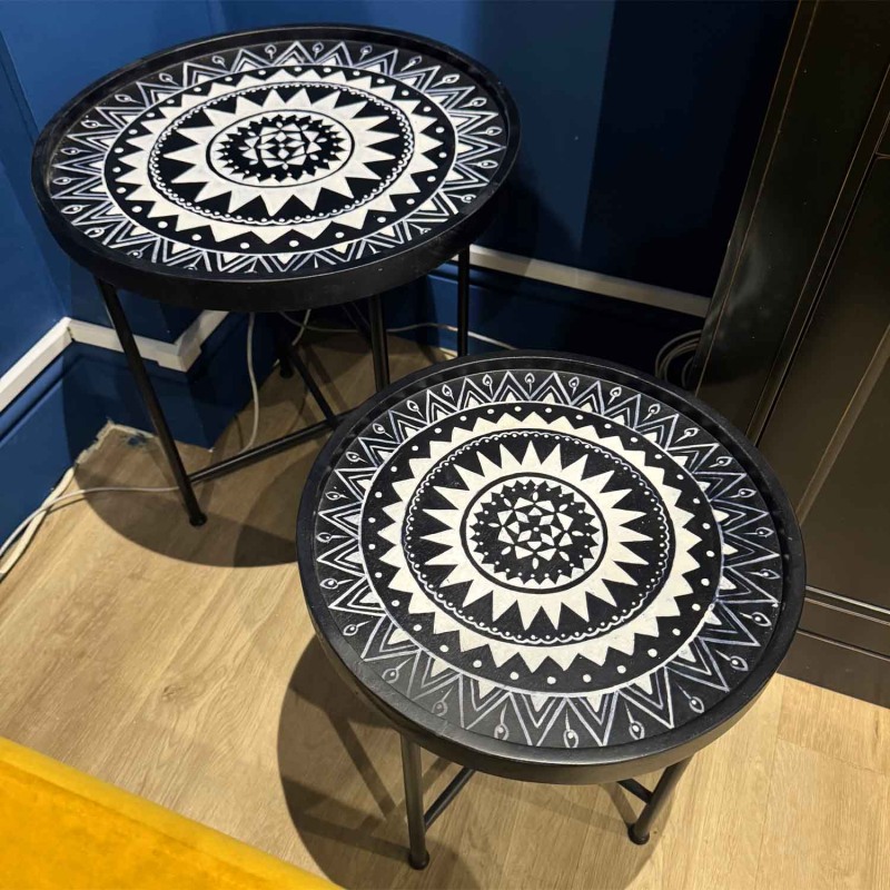 Showroom Clearance: 90356 Set of 2 Black & White Decorative Tables Showroom Clearance: 90356 Set of 2 Black & White Decorative Tables