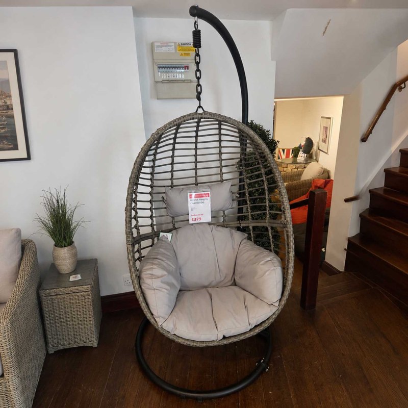 Showroom Clearance: Alnwick Hanging Chair Showroom Clearance: Alnwick Hanging Chair