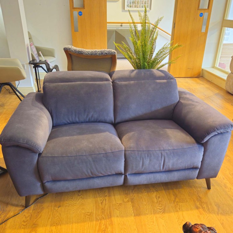Showroom Clearance: Valiant 2 Seater Power Recliner Sofa Showroom Clearance: Valiant 2 Seater Power Recliner Sofa