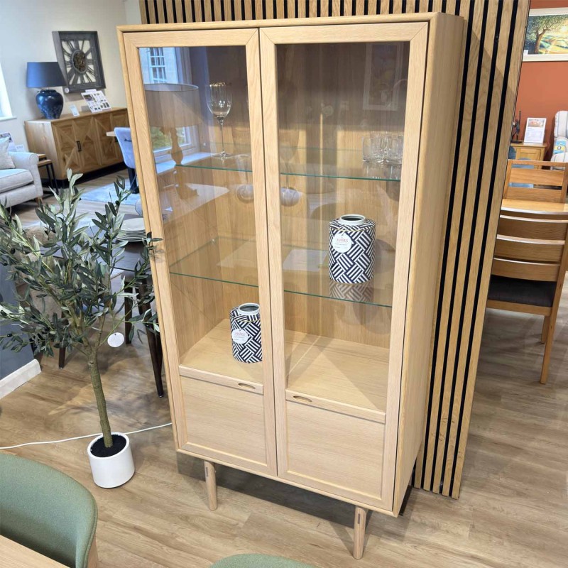 Showroom Clearance: PBJ Design 138093 Oculus Highboard with Lights Showroom Clearance: PBJ Design 138093 Oculus Highboard with Lights