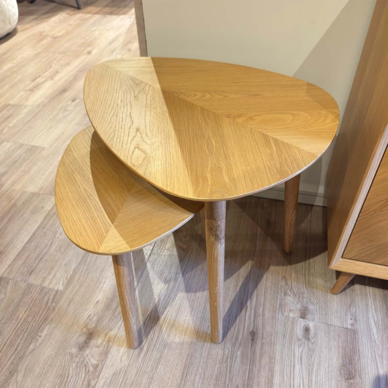 Showroom Clearance: Chisholm Oak Nest of 2 Tables Showroom Clearance: Chisholm Oak Nest of 2 Tables