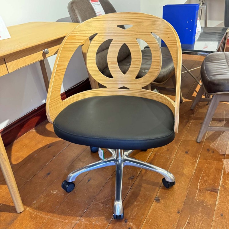 Showroom Clearance: Poise 606 Office Chair in Oak with Leather Seat Showroom Clearance: Poise 606 Office Chair in Oak with Leather Seat