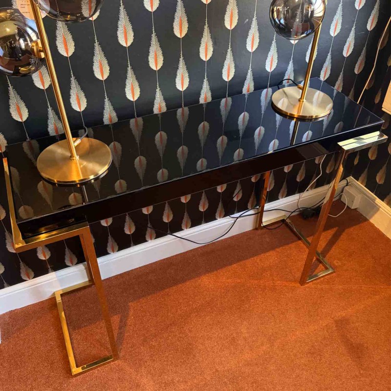 Showroom Clearance: Delray Black Mirrored Console Table Showroom Clearance: Delray Black Mirrored Console Table