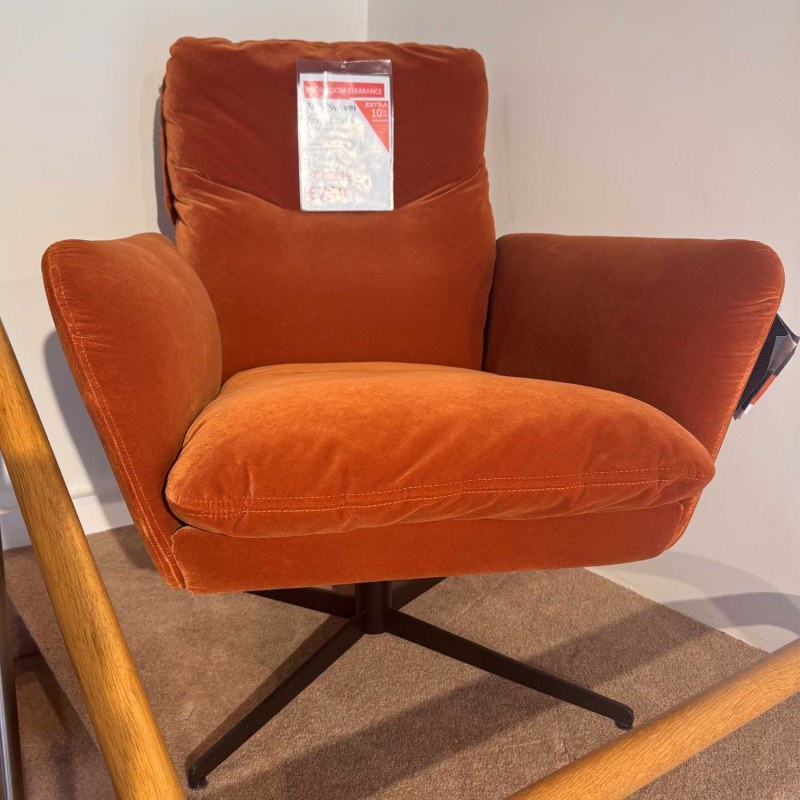 Showroom Clearance: Amy Swivel Armchair Showroom Clearance: Amy Swivel Armchair