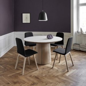 Skovby SM33 Dining Table with SM92 chairs