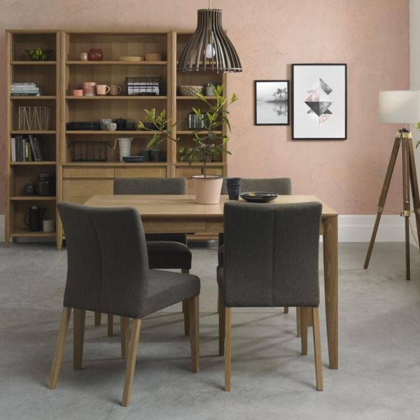 Ibsen dining collection