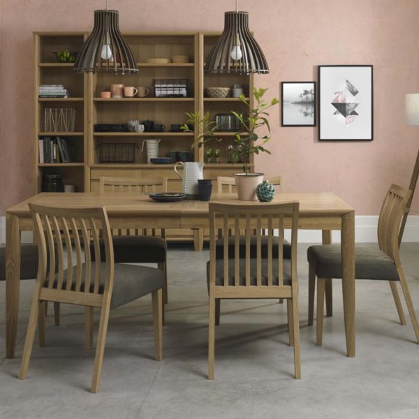 Ibsen dining collection