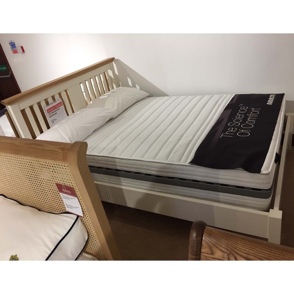 Clearance 4'6 Hampshire Bedframe