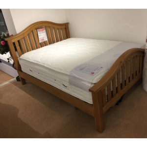 Clearance 5'0 Hamilton Classic Bedframe Side Detail